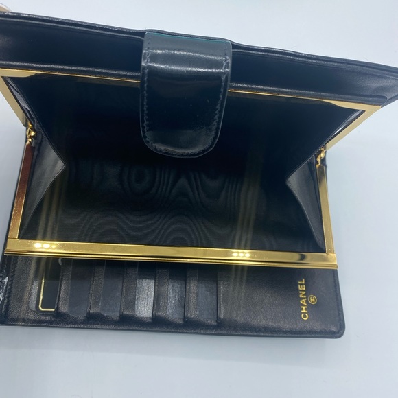 Vintage Chanel wallet 24k gold hardware *RARE* - Picture 5 of 15